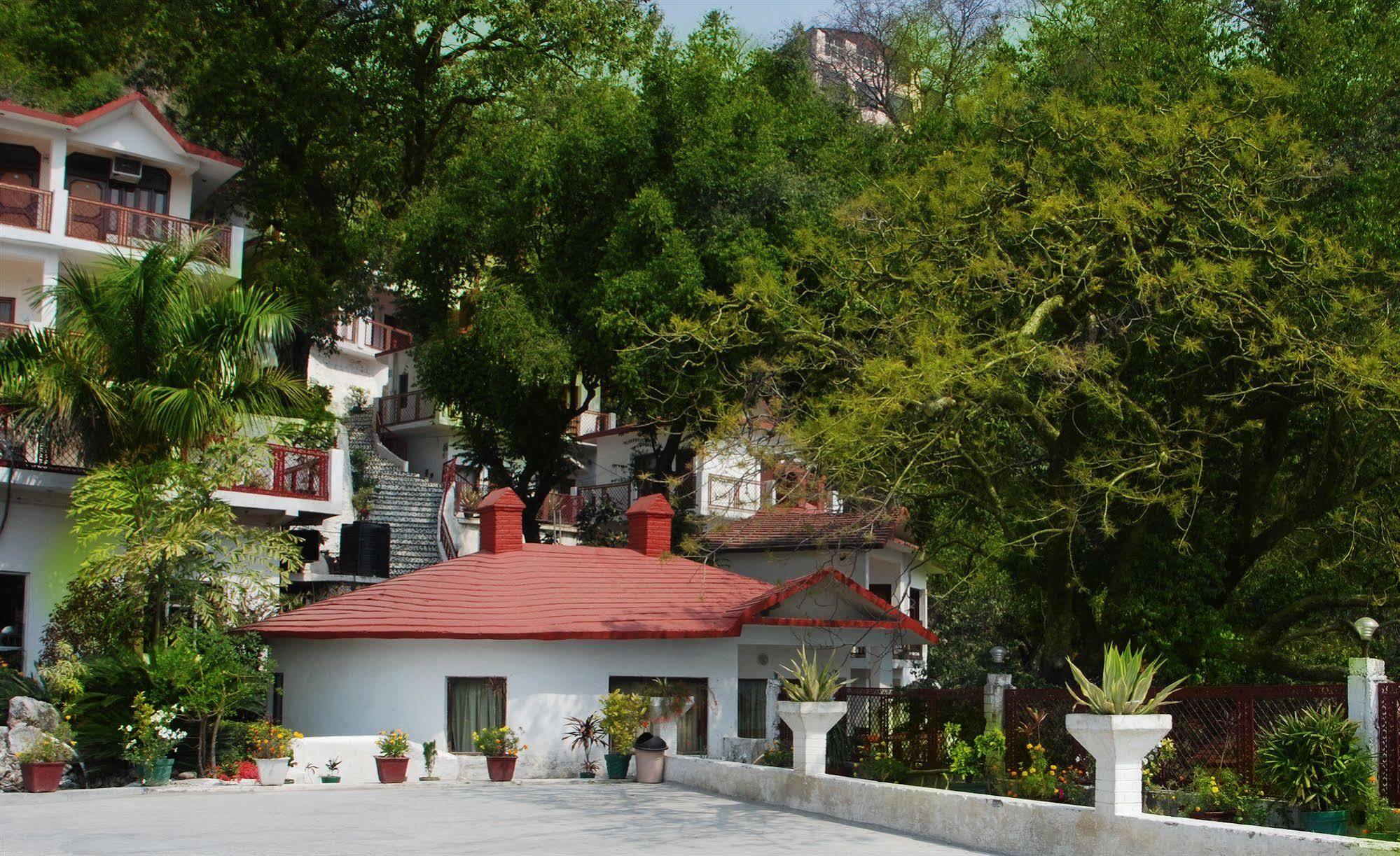 Ganga Beach Resort Rishīkesh Zewnętrze zdjęcie